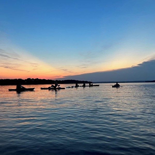 Kayaks*Forest View*Firepit*King*Lakefront*Gameroom