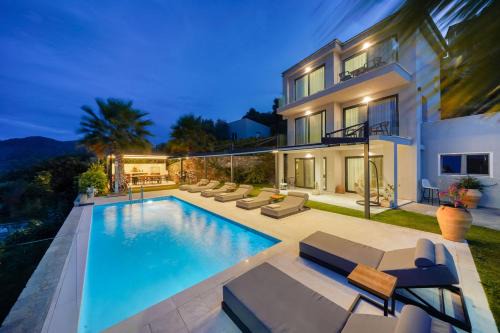 Kefi Luxury Villas