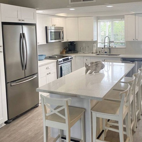 Key Largo Three Level Townhouse on the Ocean Side, great amenities and two pools