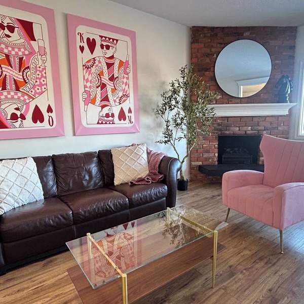 King suite/Sleeps 8/Spruce Meadows/Fish Creek