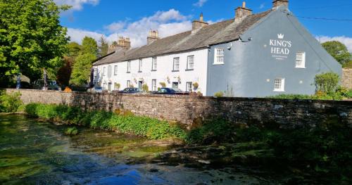 Kings Head - Riverside, Ravenstonedale