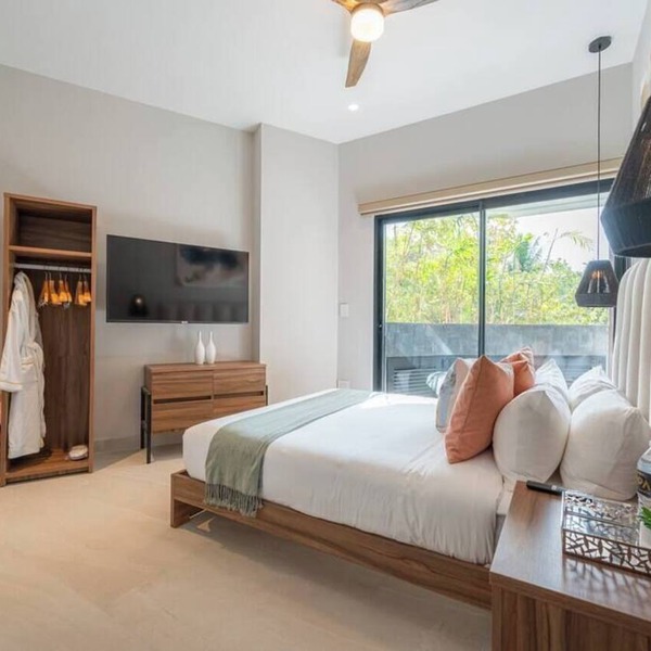 Kippal Tópacio | Luxurious 2-Bedroom Apartment