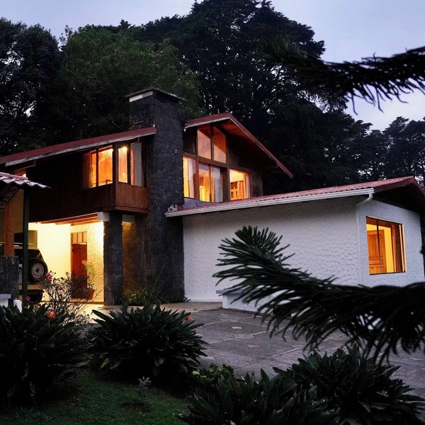 La Auxiliadora - Classic Mountain Chalet