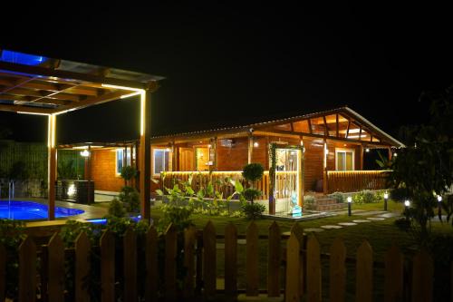 La Cabana, The Wooden Cottage