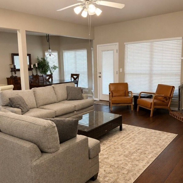 La Fleur Jenks | 5BR Near Tulsa & Tanger Outlets