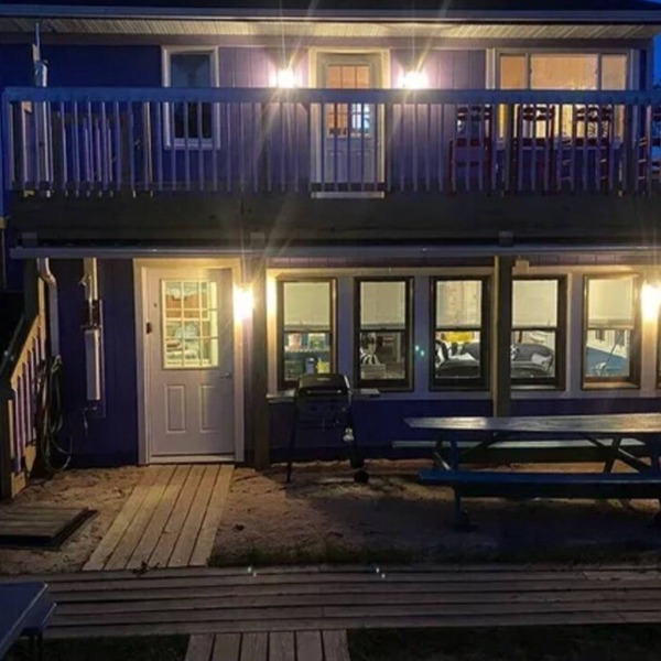 Lake front condo in the heart of Sylvan Beach