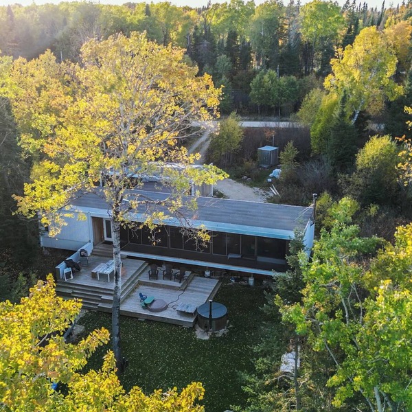 Lake Front Eco Friendly Cottage and Spa