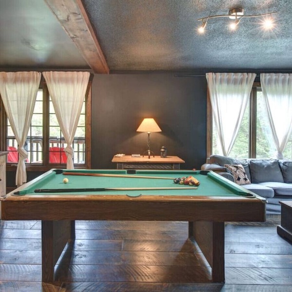 Lake Front Loft 4 |Hot Tub | Pool Table | Sleeps 4
