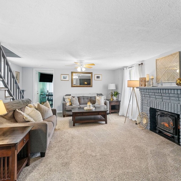 Lake Milton Haven: 3BR, Modern, Near Lake & Winery