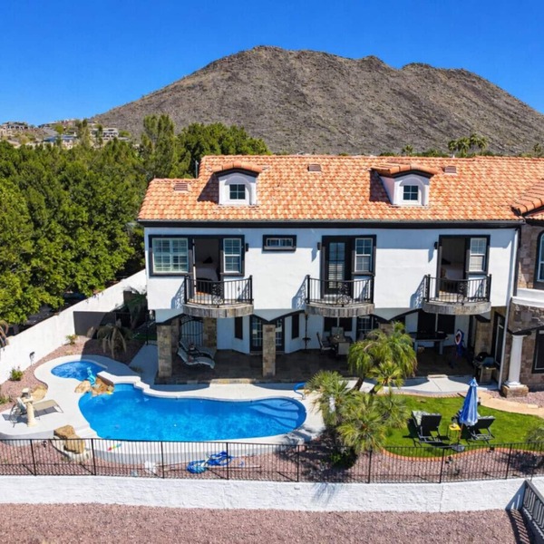 Lake View Luxury Castle Retreat