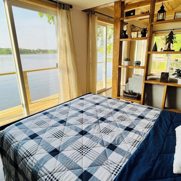 Lakefront Cabin w/Dock & Kayaks, True MN Getaway Stunning Lake View - Cabin 11