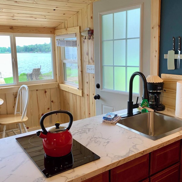 Lakefront Cabin w/Dock & Kayaks, Fishing Escape Marine Comfort - Cabin 8