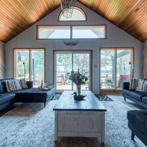 Lakefront Cottage with Cozy Cabin Appeal