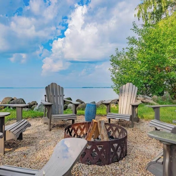 Lakefront Fire Pit + Deck View Private Balcony