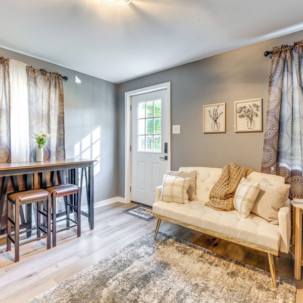 Lakefront Guest Suite Near Richmond