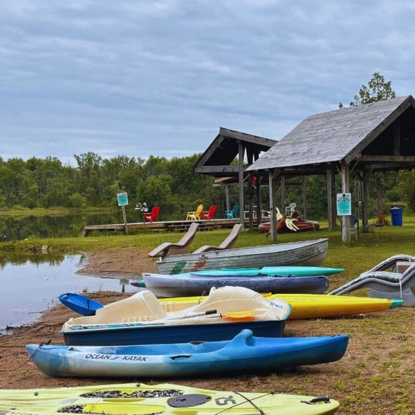 Lakefront Hideaway Resort