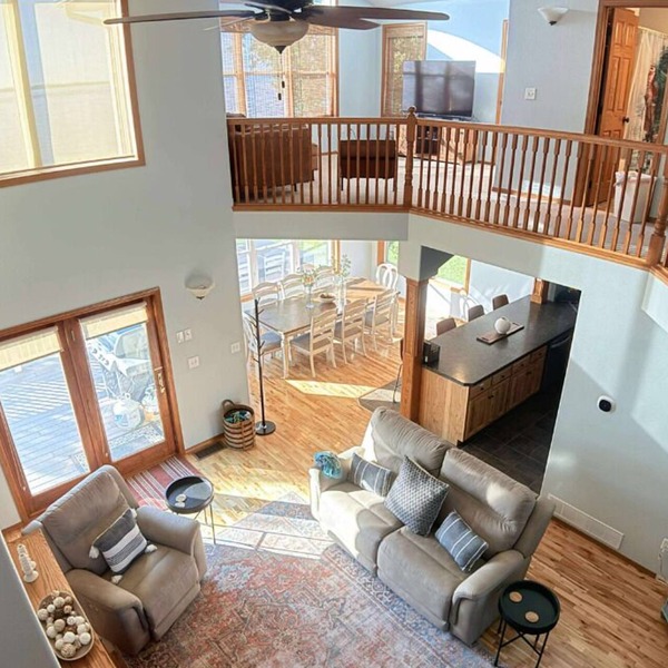 Lakefront home perfect for families, friends, and couples looking for a peaceful getaway. Sleeps 10