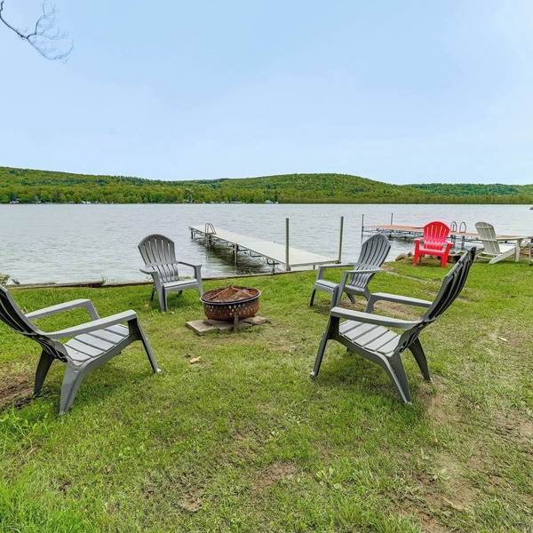 Lakefront Home w/ Private Dock in Alpine!