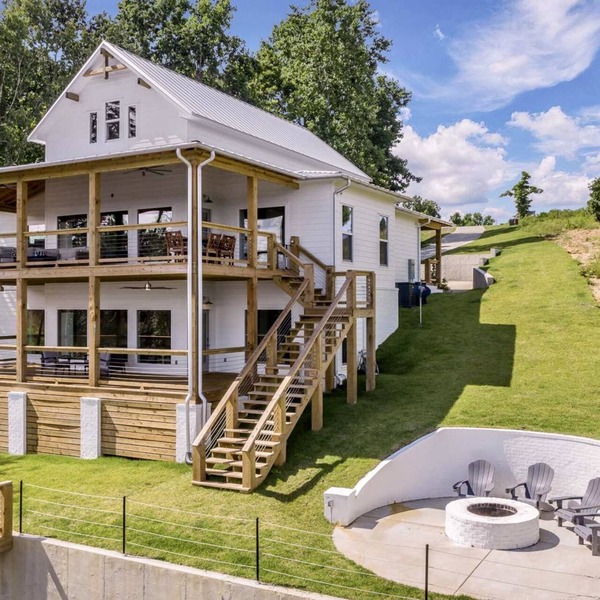 Lakefront Home with Waterfront Views from Every Room - 4.4 miles to The Barn
