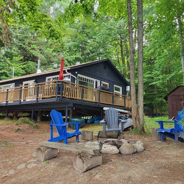 Lakefront Island cottage on Lake Muskoka - Boat Access