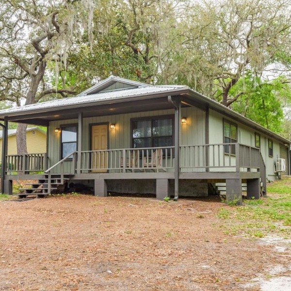Lakefront Keystone Heights Cottage w/Private Dock