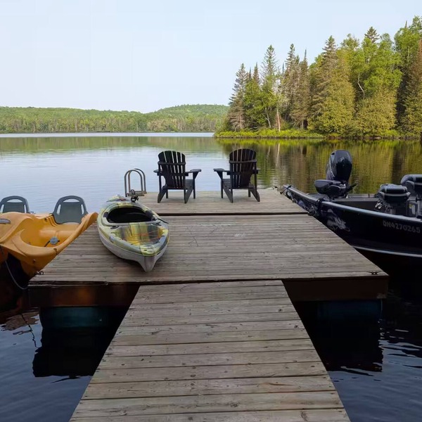 Lakefront log cabin with private dock