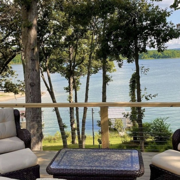 Lakefront Luxury! Direct Water Access, Spa, Fire Pit & Boat Launch-Sleeps 17