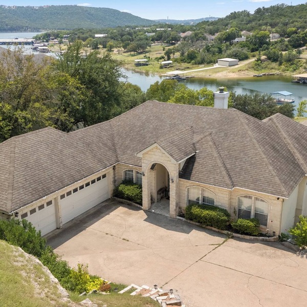 Lakefront Retreat/Boat Dock/Kayak/Paddleboard/Family Fun/Near Austin/Lake Travis