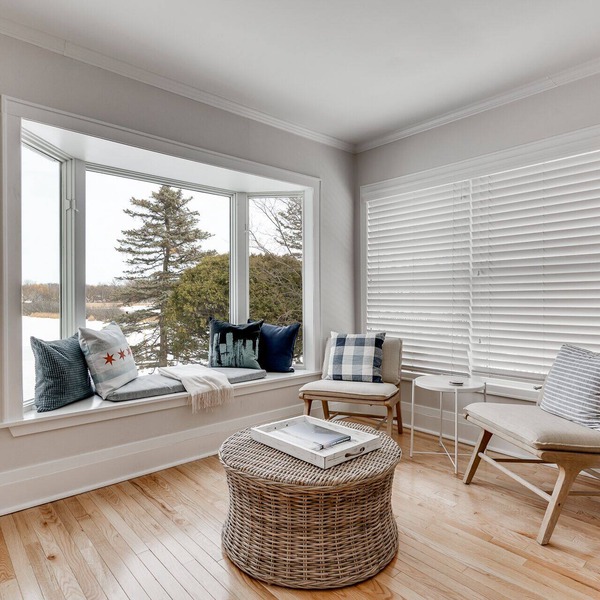 Lakefront Retreat