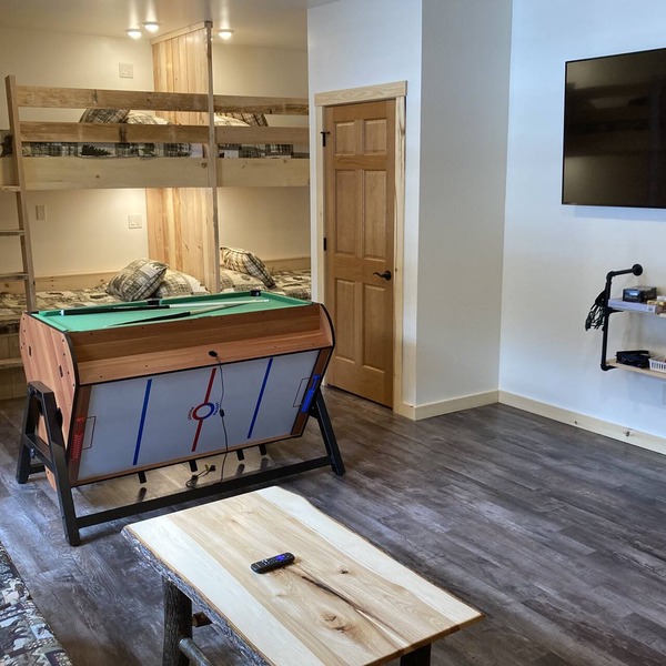 Lakefront Trail Bunkhouse 17B