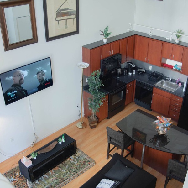Lakeside Haven Minneapolis Loft with BBQ Area, Patio, Central AC, Games, W & D
