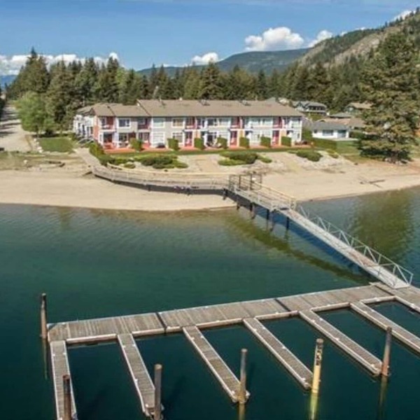 Lakeside Waterfront Saratoga Resort & Marina. Boat Dock Included!