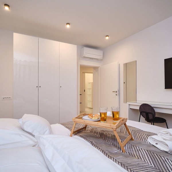 LaMer Luxury Suite by Litto
