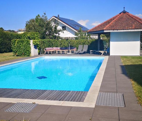 Land Luxury