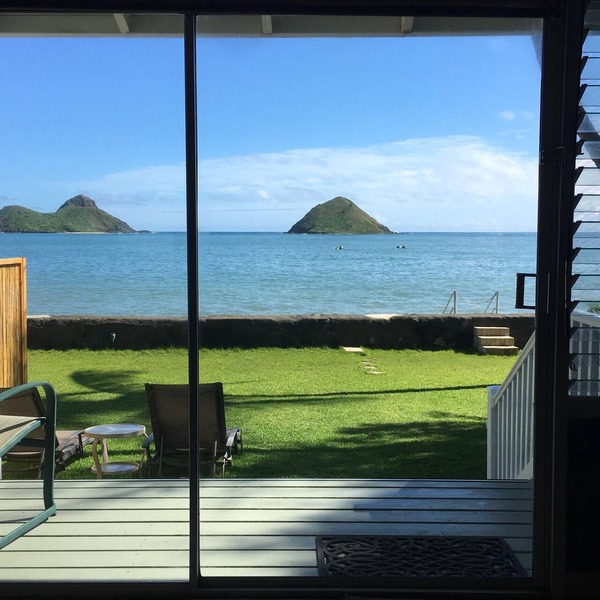 Lanikai Ocean Front Duplex Bungalow. AMAZING Location. Private ocean steps.