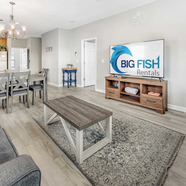Large 3BR Private Condo,Pool,Tennis,Great Location