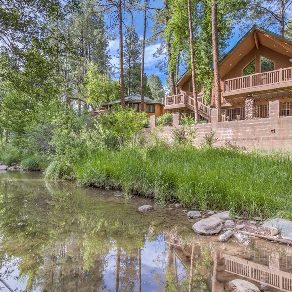 Large, Beautiful Cabin on Tonto Creek in Kohl's Ranch/Game Room/Hot Tub/Views