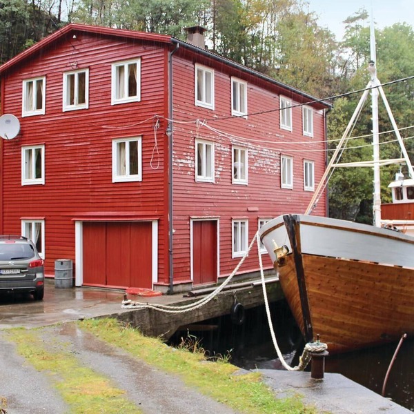 Large boathouse with three vacation apartments (N19683, N19684, N19685).