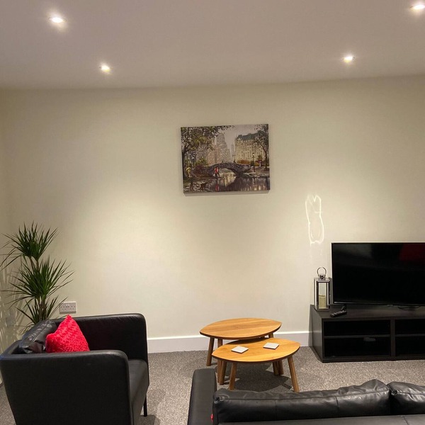 Large modern 2 Bedroom Apartment with Sofa Bed
