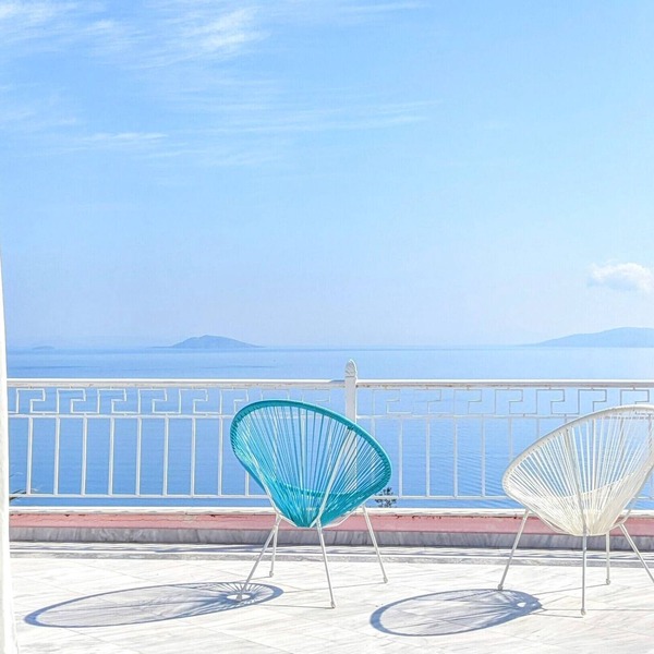 Large modern 4 bed/bath villa overlooking sea & fishing village (sleep 10)