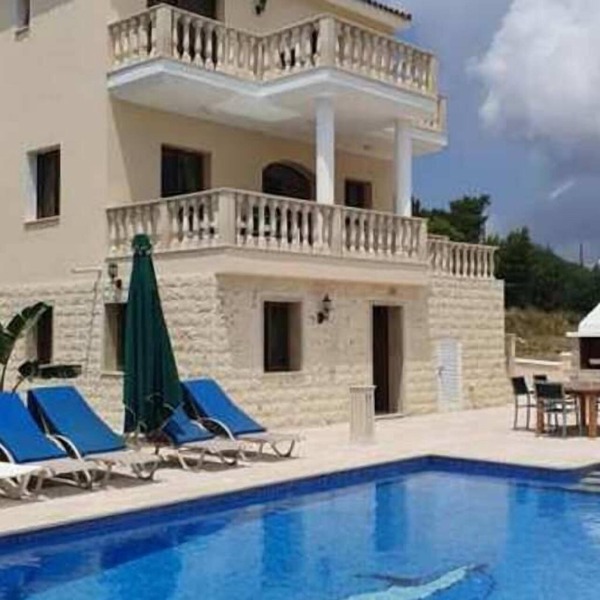 Large Private Pool & Garden, Sleeps 8 , Family Friendly and Views of Troodos