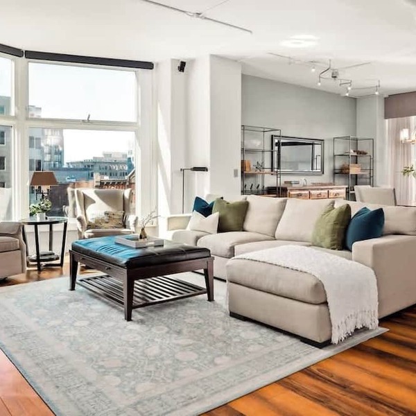 Larimer Square Luxury | Office | Downtown Hub