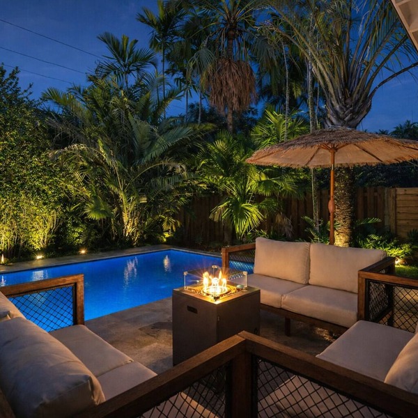 Las Olas Designer Luxury Getaway – Fox Pearl Pool House is a 4BD upscale single-family home in Victoria Park with a private pool, high-end design, and prime location near Las Olas Blvd, beaches, dining, and nightlife.