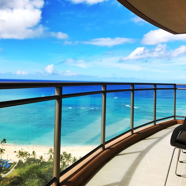 **Last Minute Vacations** Hilton Hawaiian Village Waikiki Beach