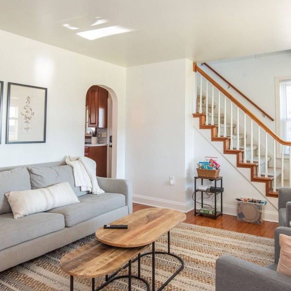 Laurel Cottage 4 BR 1 Bath