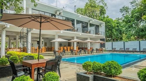 Lavish Resort Sigiriya