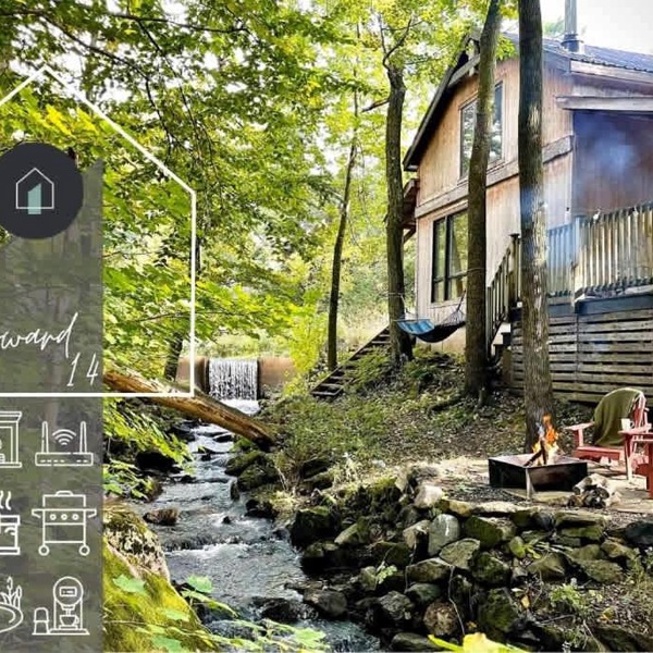 Le 14 Chalets Howard - Spa-Shower-Hammock-Bromont