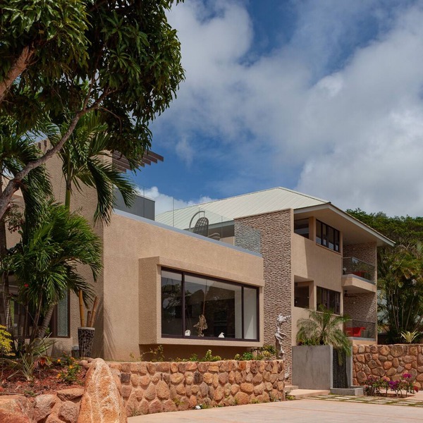 Le Duc Hillside Villas