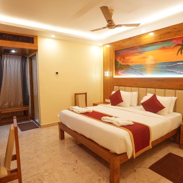 Le Kumar Residency