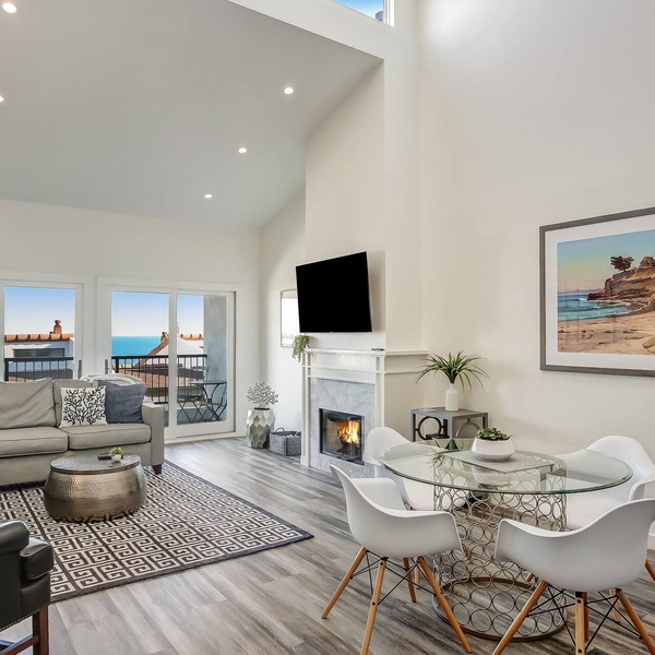 Leadbetter Beach Retreat - penthouse with ocean views, heated pool/spa, high end interiors!
